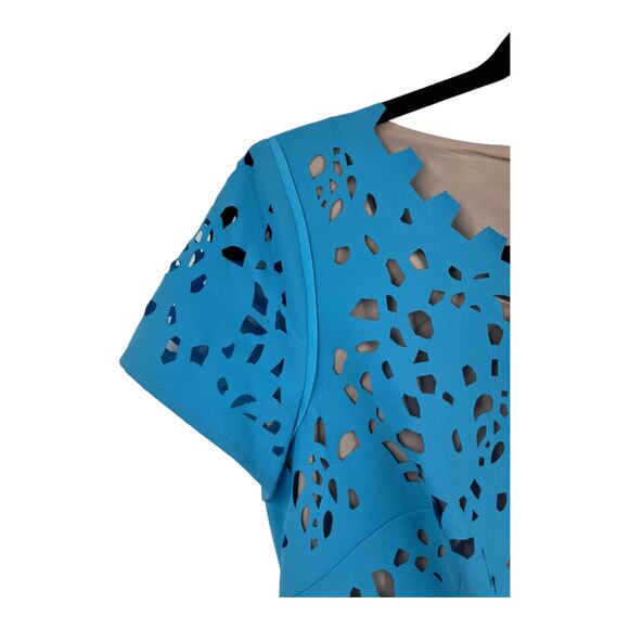 Focus by Shani dress laser cutout short sleeve light blue size 2 - Picture 2 of 4